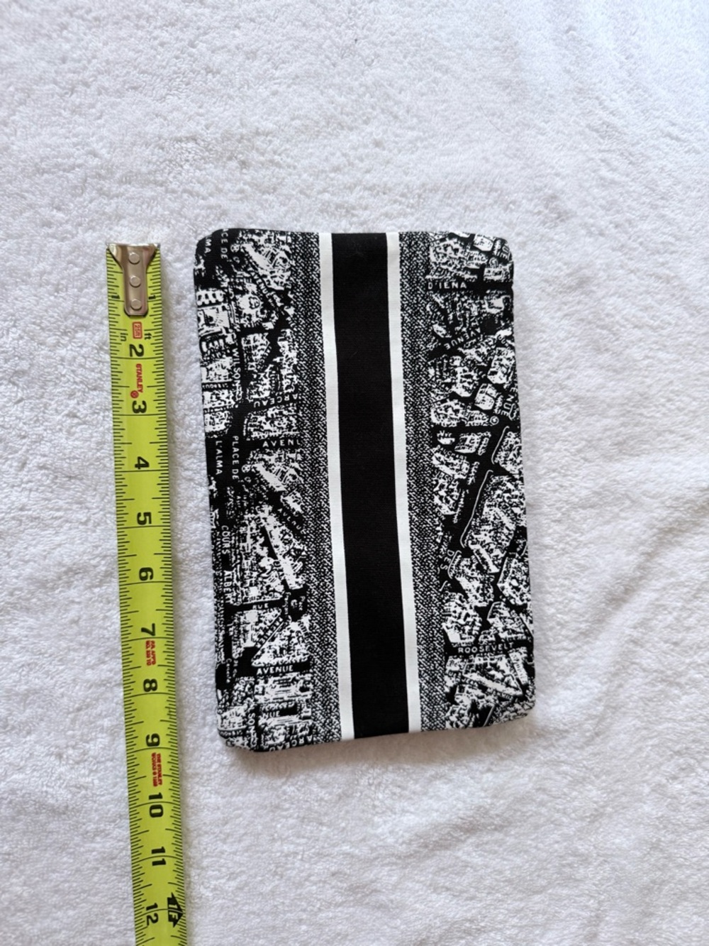 Christian Dior beauty Black & White Logo Pouch - Picture 4 of 5